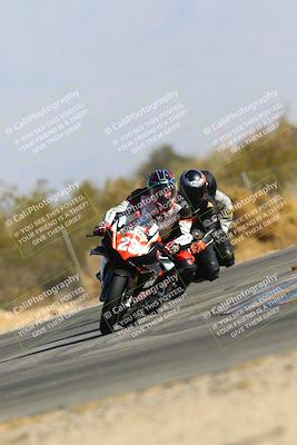 media/Jan-14-2024-SoCal Trackdays (Sun) [[2e55ec21a6]]/Turn 2 (1025am)/